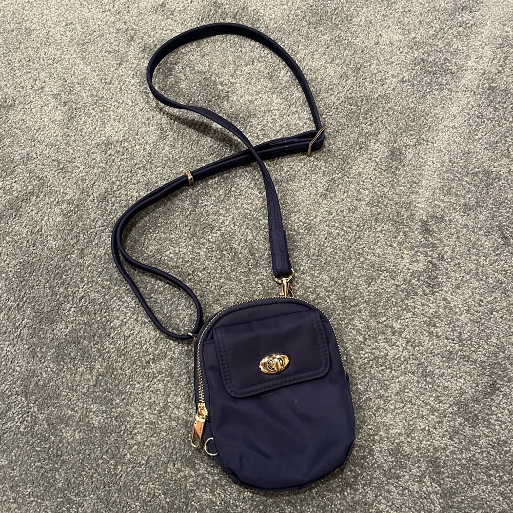 New travel safe cross body bag